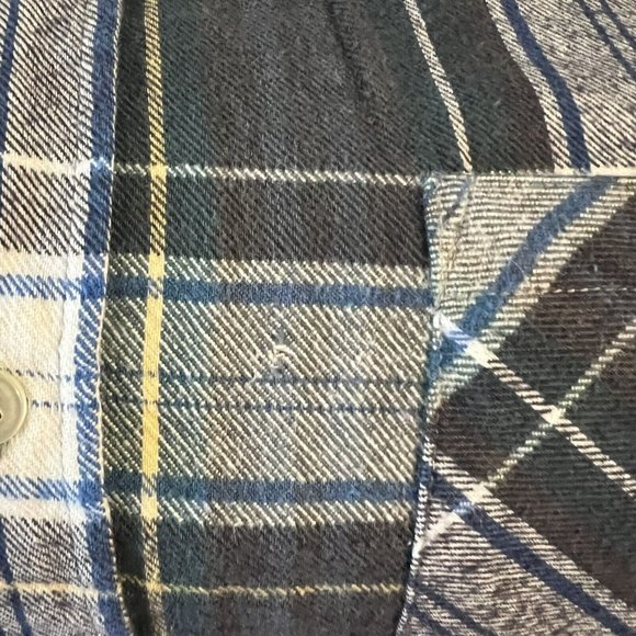 Royal Knight Men's Flannel Navy & White Plaid Button Down 100% Cotton Shirt Sz M - Picture 4 of 6